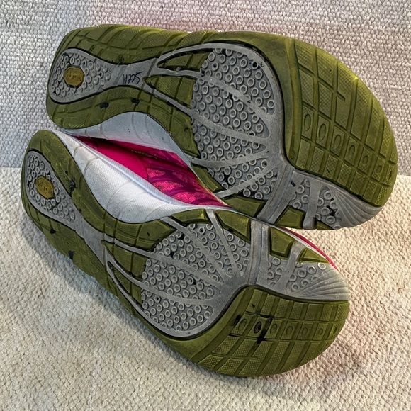Merrell Women's 7 1/2 Pink running / sneakers / Athletic Shoes - Picture 9 of 16